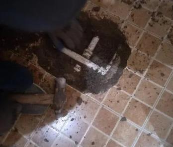 雨湖卫生间漏水维修公司为您分享下卫生间渗水如何处理及注意事项